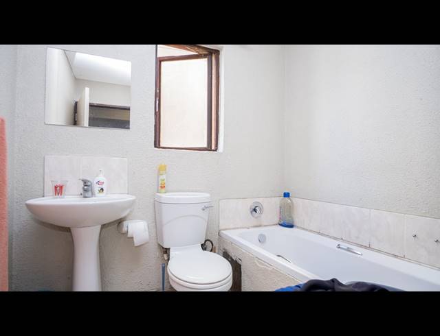 2 BEDROOM APARTMENT FOR SALE IN MONTCLAIR